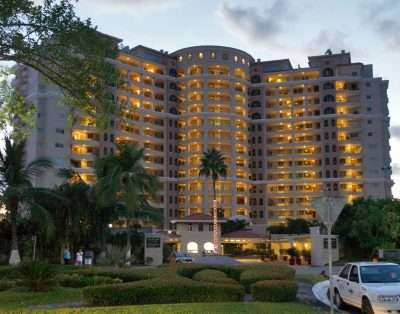 Bay View Grand Residential 3 beds with Jacuzzi 501