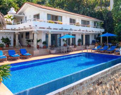 Salinas Villa with private beach
